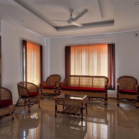 Rams Guest House Near Sree Chithra And Rcc Thiruvananthapuram Zewnętrze zdjęcie